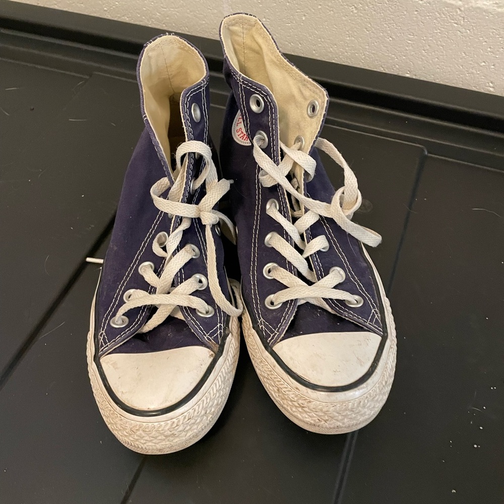 Women’s navy converse